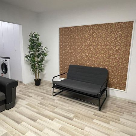 Grove Apartment Buzău Esterno foto